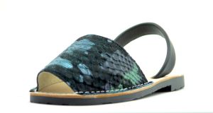 3818 Abarca Python tricol