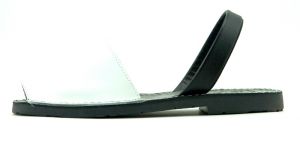 4054 Avarca White & Black